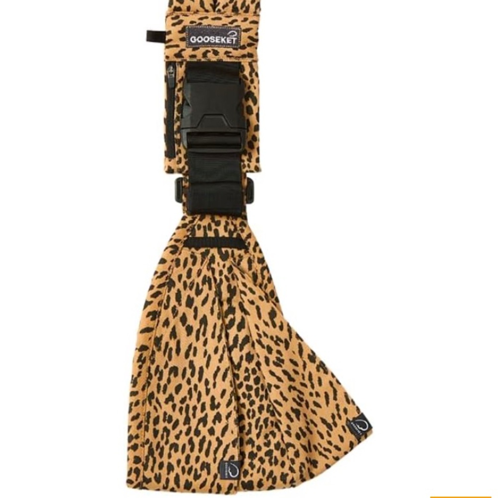 Gooseket toddler sling in brown leopard. Like new.